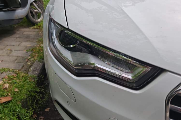 Used Audi A6L 2014 TFSI Standard Model Right Front Headlight