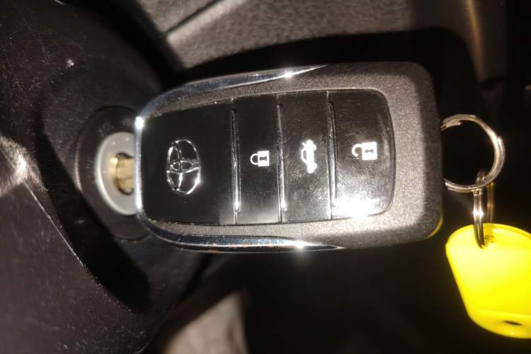 Used Toyota YARiS L Zhi Xuan 2016 Revised 1.5E CVT Charming Edition
