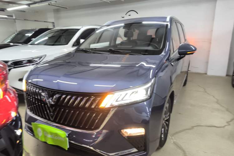 Used Wuling Jiachen 2022 1.5T CVT Deluxe Flagship Edition Front