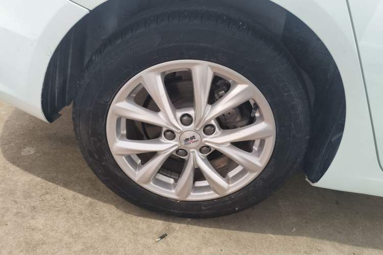 Used Roewe i5 2020 1.5L Automatic 4G Connected Linghao Edition