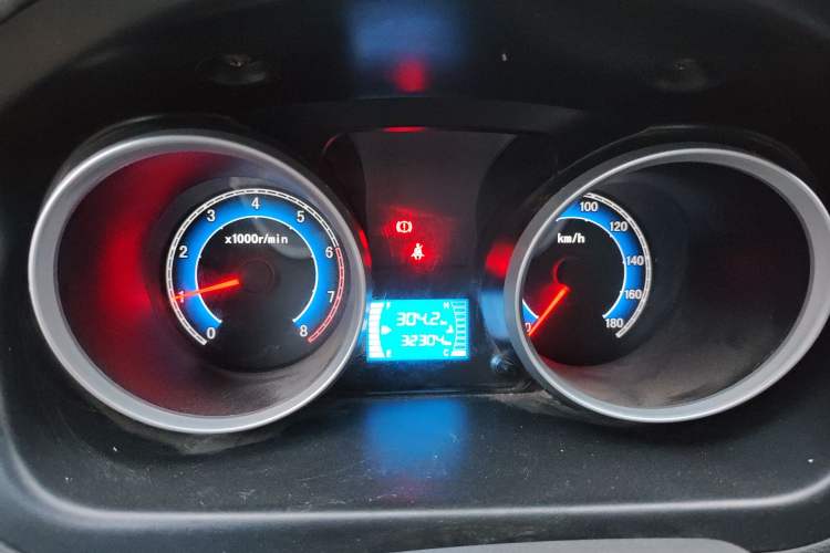 Used CHANGAN KAICHENG Ruixing M80 2014 1.5L Base Version (4-Seater) 4G15S Instrument Cluster