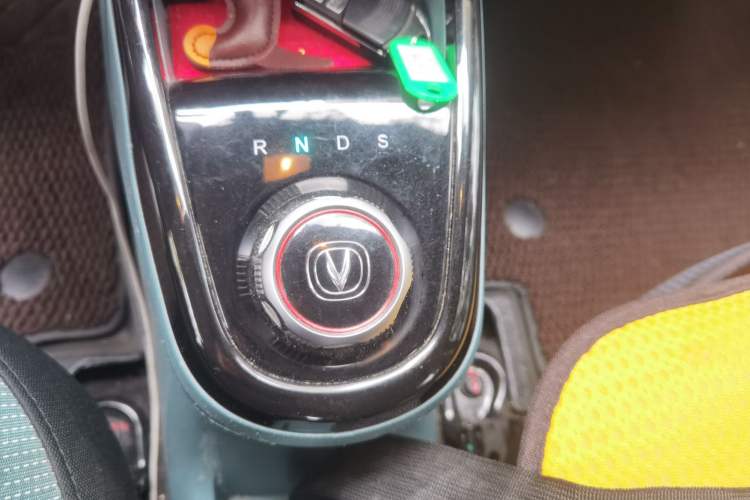 Used CHANGAN OSHAN Benni E-Star 2022 National Edition Colorful Limited Edition (Fast-Charging Version) Lithium Iron Phosphate
