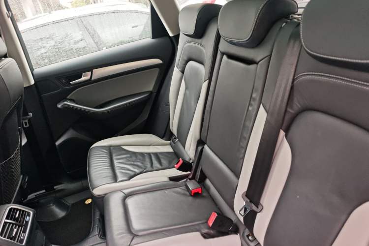 Used Audi Q5 2017 Plus 40 TFSI Technology Model Left Rear Seat