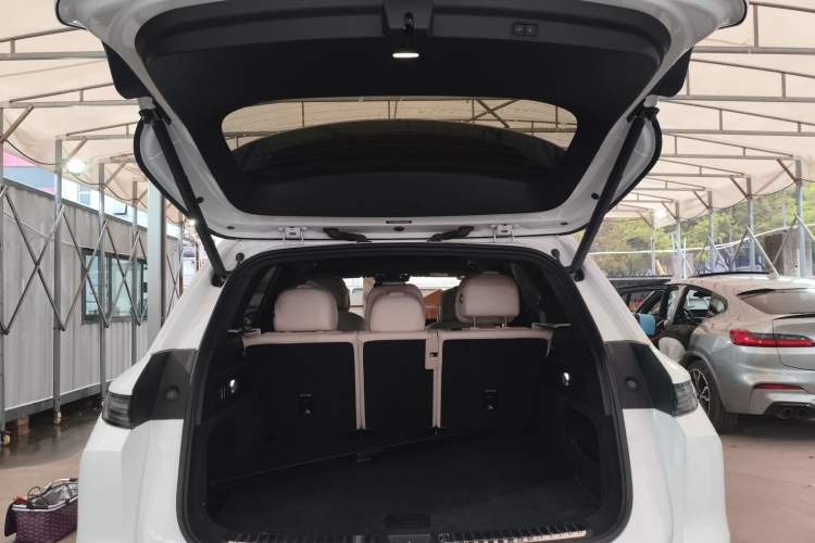 Used Li Auto L7 2025 Ultra Smart Refreshed Edition
