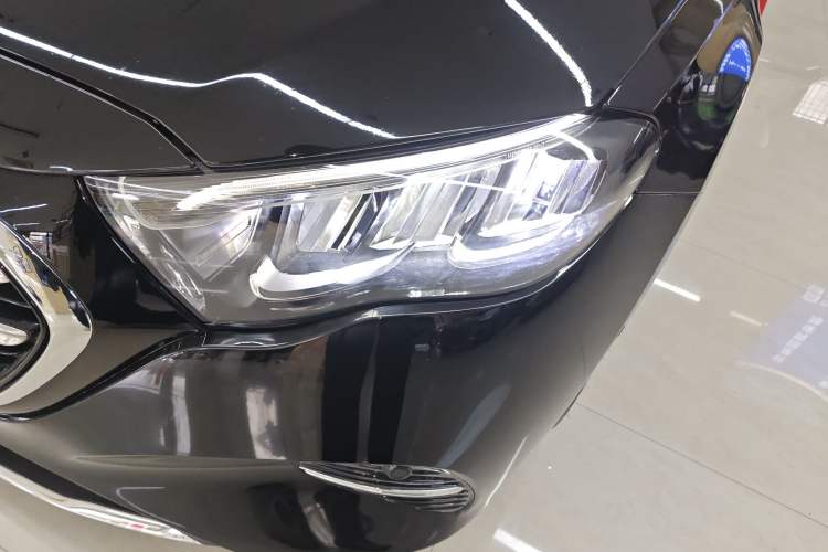 Used Mercedes-Benz E-Class 2024 Facelift E 300 L Luxury Edition
