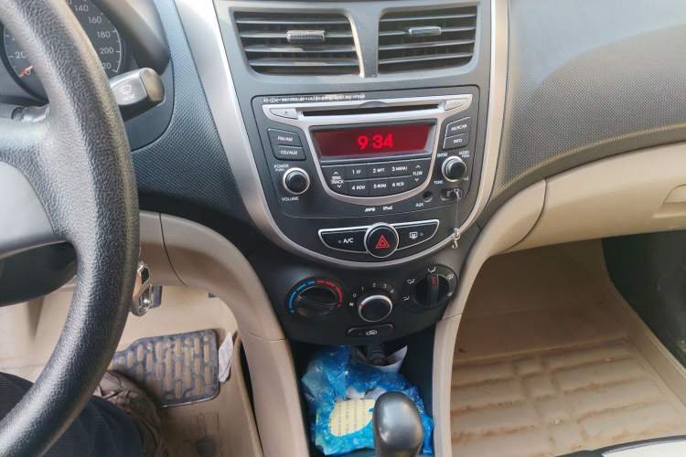 Used Hyundai Verna (older generation) 2014 1.4L Automatic Smart GLS
