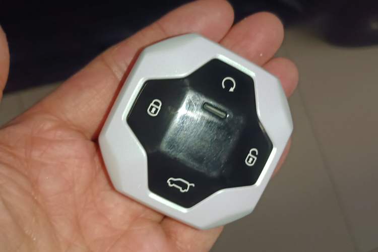 Used JETOUR Traveler 2023 2.0T All-Wheel Drive CrossPRO+
