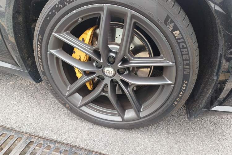 Used Xiaomi Auto YU7 2025 Ultra-Long Range High-Performance All-Wheel-Drive Max Edition
