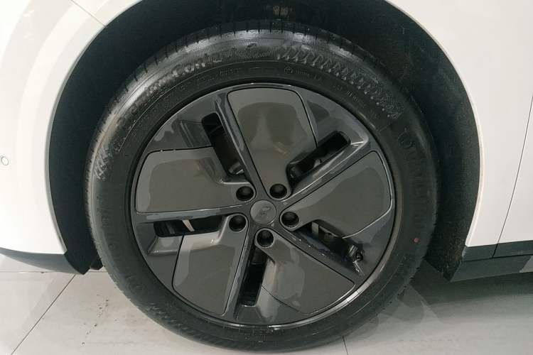 Used Li Auto i8 2025 Model Standard Version
