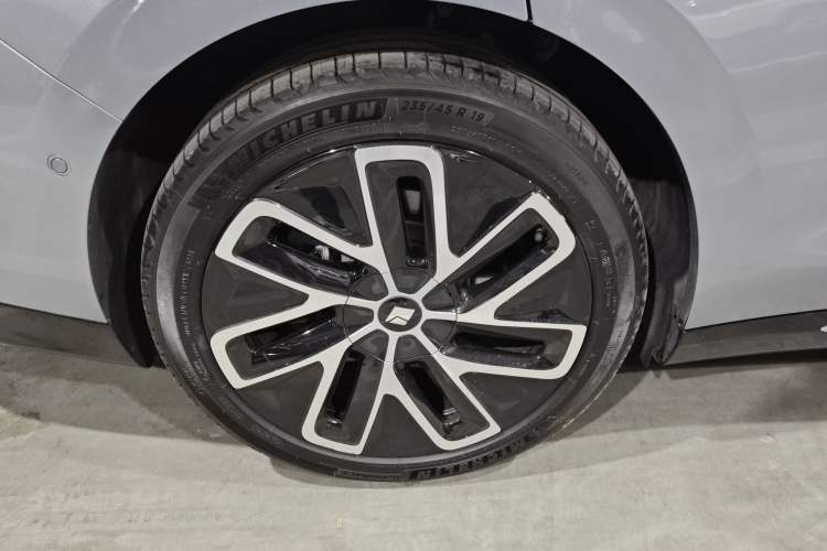 Used Baojun Enjoy 2025 Plug-in Hybrid 140km Luxury Edition
