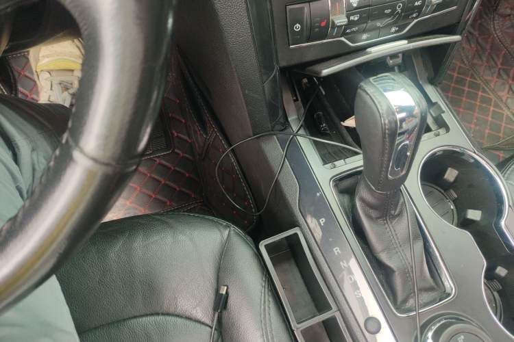 Used Ford Explorer 2016 2.3T Fashion Edition Gear Lever