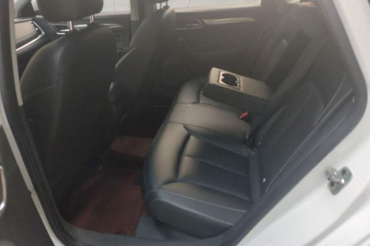 Used Roewe i6 2018 20T Automatic Flagship Edition
