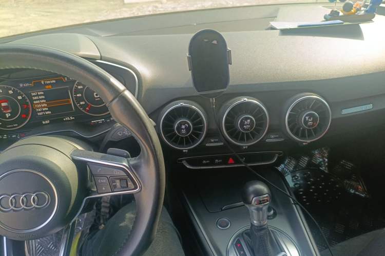 Used Audi TT 2015 TT Coupe 45 TFSI Audio And AC Panel