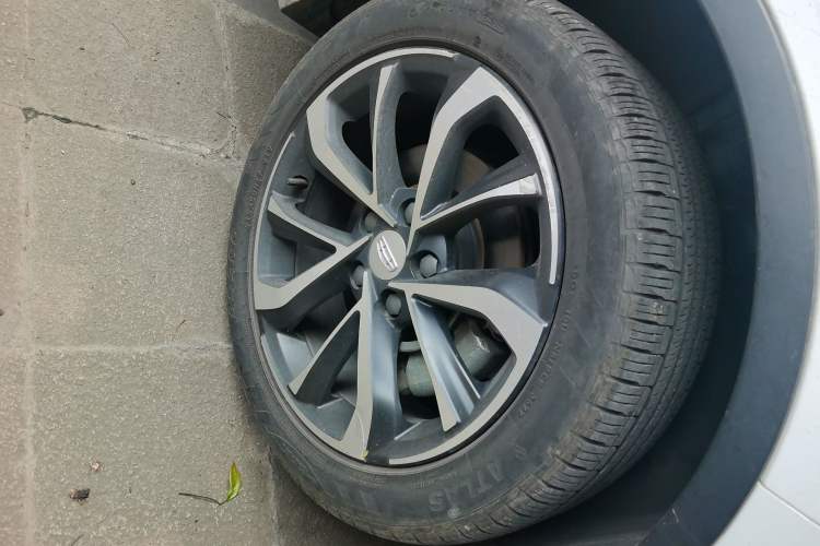 Used Geely Auto Emgrand S 2022 1.4T CVT Crossover Player Edition