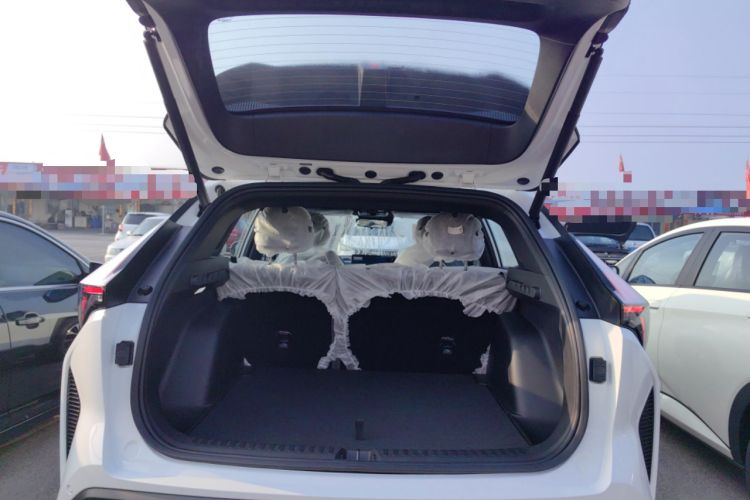 Used Geely Auto Emgrand X7 Sport 2026 Model 1.5TD Aspirational Trunk