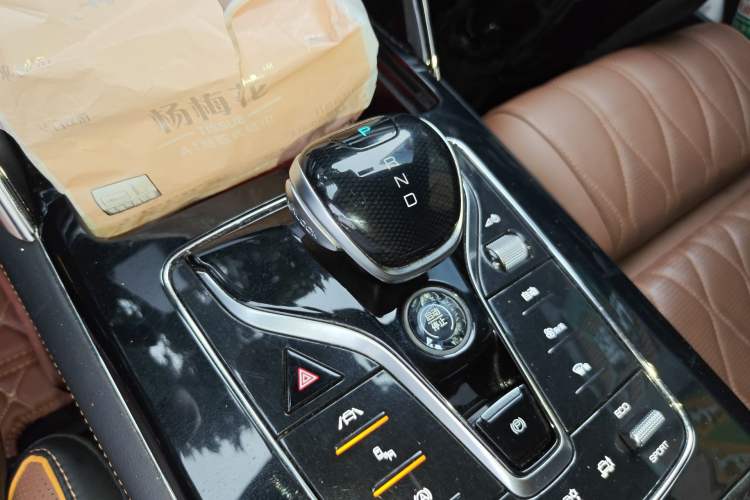 Used BYD Tang New Energy 2021 DM 2.0T Four-Wheel Drive High-Performance Flagship Model
