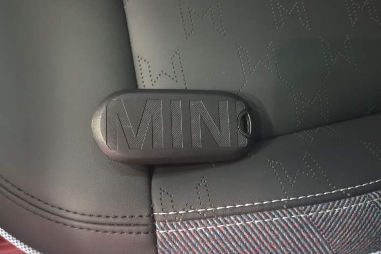 Used MINI Electric COOPER 2024 452km COOPER SE Artist