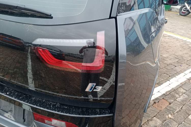 Used BMW i3 2016 Upgraded Deluxe Edition
