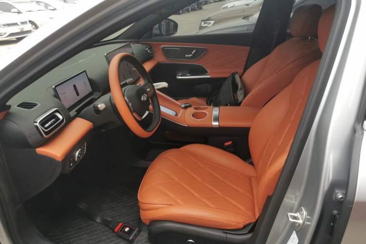 Used Chery Fulwin A9L 2025 Model, 260 Ultra-Long Range Prestige Edition
