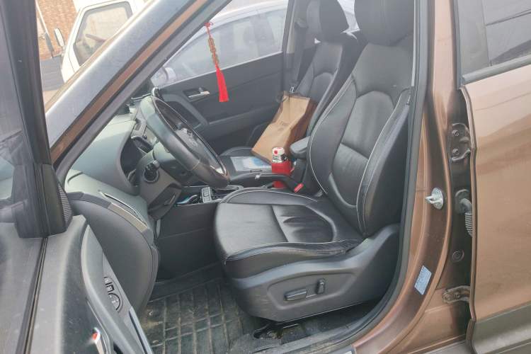 Used Hyundai ix25 2015 2.0L Automatic Two-Wheel Drive Intelligent GLS