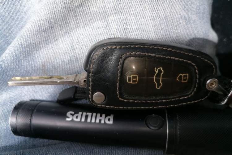 Used Audi A6L 2011 2.0 TFSI Automatic Standard Edition Vehicle Key