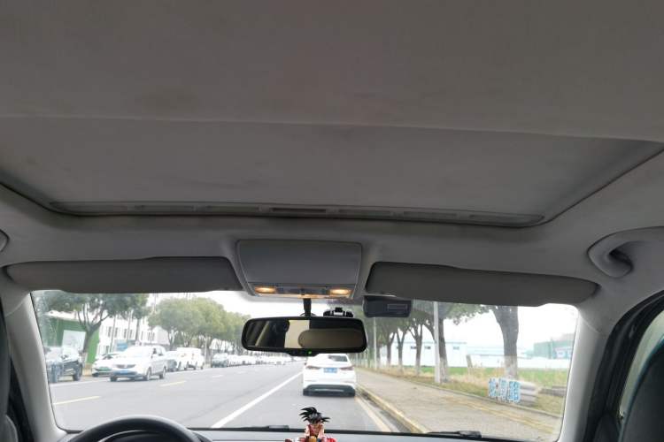 Used Volkswagen Gran Lavida 2013 1.6L Automatic Comfort Model
