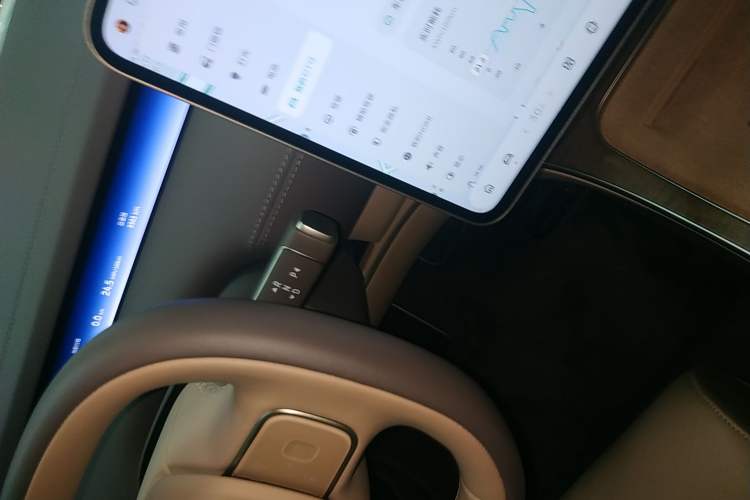 Used Nio ET9 2025 100kWh Signature Edition
