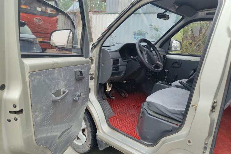 Used Wuling Zhiguang 2015 1.2L Practical LS-I Model Driver Seat