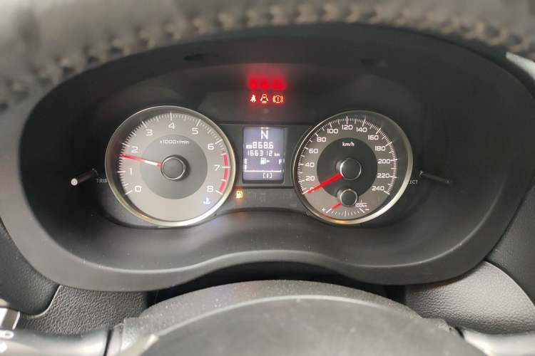 Used Subaru Forester 2014 2.0i Automatic Luxury Edition Instrument Cluster