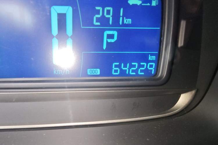 Used Chevrolet Trax 2014 1.4T Automatic Two-Wheel Drive Comfort Version Odometer Close Up