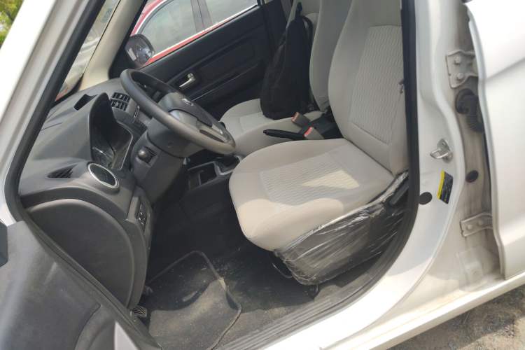 Used HYOSOW H2 2016 H2E 1.5L Classic Model BJ415A Left Front Seat