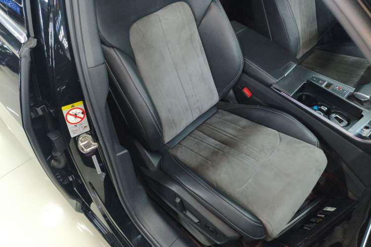 Used Audi A6L 2022 45 TFSI Prestige Dynamic Edition Right Front Seat