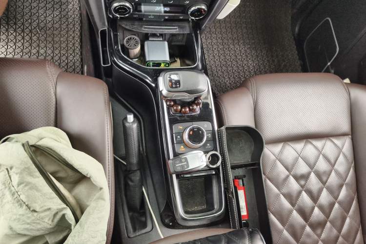 Used BAIC Off-Road BJ80 2020 3.0T Automatic Supreme Edition Gear Lever