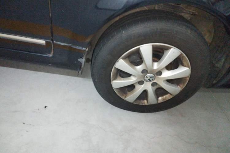 Used Volkswagen Santana Vista 2008 1.8L Manual Comfort Edition Right Front Wheel Hub