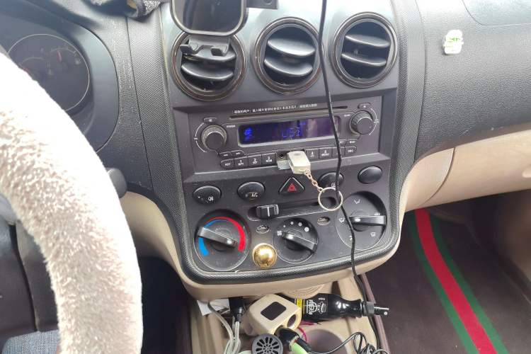 Used Wuling Hongguang 2010 1.4L Luxury Model Audio And AC Panel