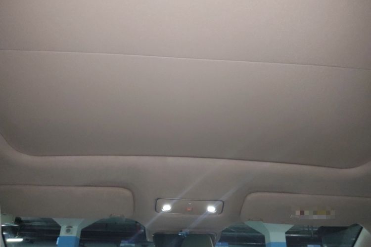 Used Hima Luxeed R7 2024 All-Electric 802 km Max
