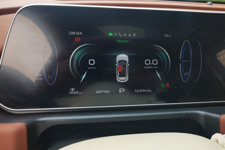 Used ORA Good Cat 2023 401 km Standard Range Luxury Version Ternary Lithium
