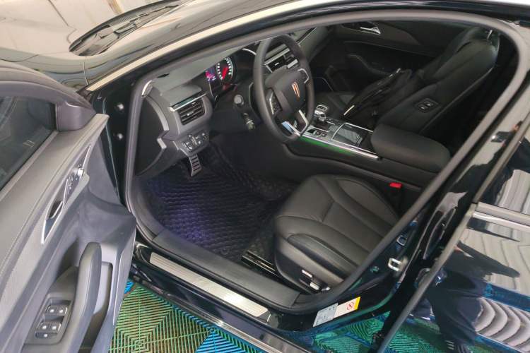 Used Hongqi H5 2022 Classic Model 1.8T Automatic Smart Connect Flagship Edition
