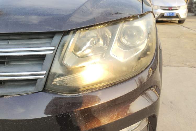 Used Dongfeng Fengon 370 2016 1.5L Manual Luxury Version SFG15-02 7 Seats
