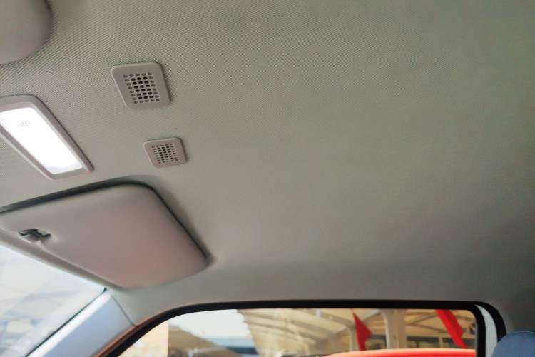 Used Geely Galaxy Panda 2024 Panda Mini 200km Endurance Bear Headliner