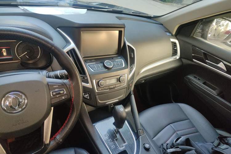 Used Dongfeng Aeolus AX7 2016 2.0L Automatic Zhiyi Trim
