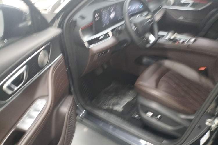 Used Chery Tiggo 8 PLUS 2024 Champion Edition 290TGDI DCT Deluxe Version 5-Seater