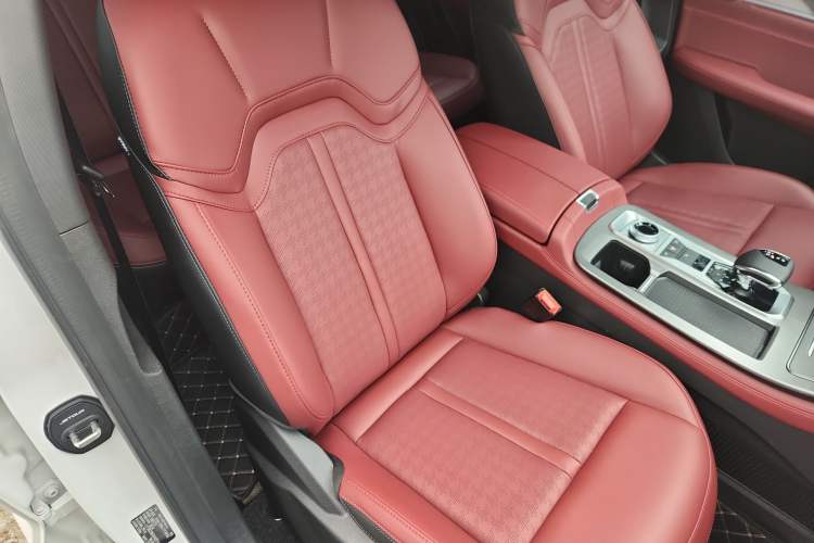 Used JETOUR X70 PLUS 2025 Champion Edition 1.5T DCT Champion MAX+ 5-seater