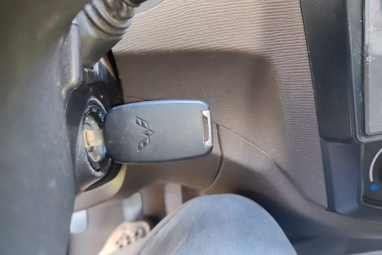 Used Wuling Hongguang 2020 1.2L S Base Model China VI LSI Vehicle Key