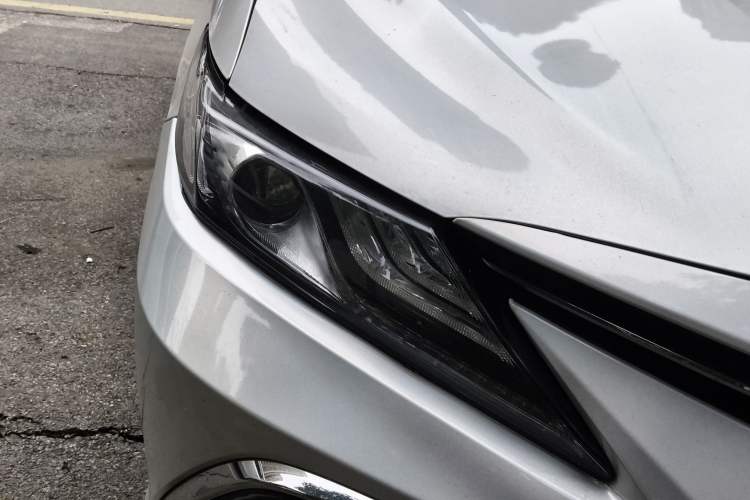 Used Toyota Camry 2021 2.0G Luxury Edition
