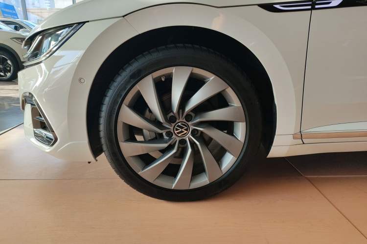 Used Volkswagen FAW-Volkswagen CC 2024 380TSI Striking Edition Exterior 4