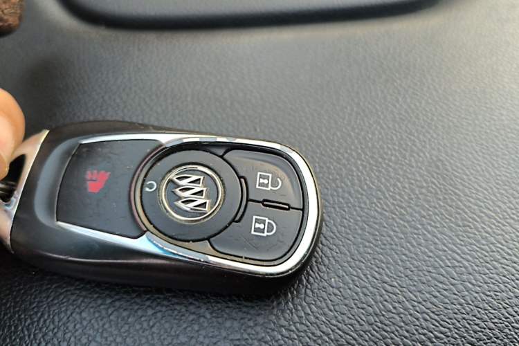 Used Buick GL8 2017 ES 28T Premium Version China V Standard Vehicle Key