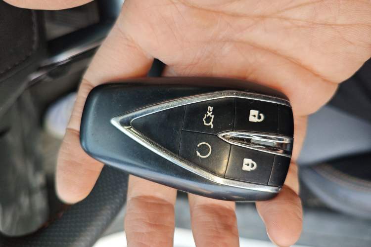 Used CHANGAN UNI-V iDD 2023 ZhiDian iDD 1.5T 113km ZhiKu Model
