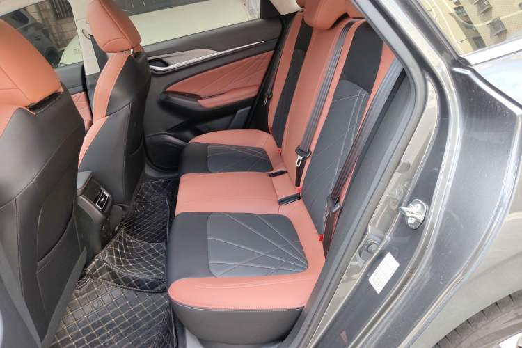 Used Changan Eado 2024 PLUS Blue Whale NE 1.4T GDI DCT High-Energy Edition
