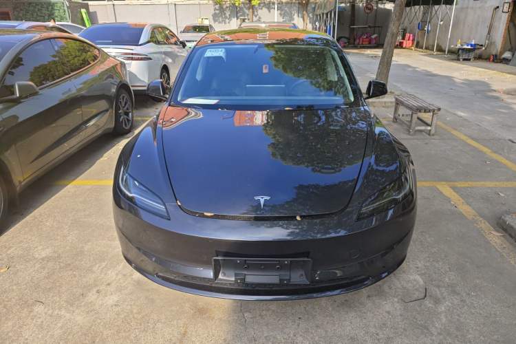 Used Tesla Model 3 2023 Rear-Wheel-Drive Version
